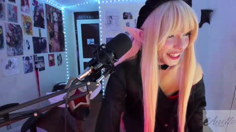Snapshot of anette_sf chatting on 02.12.25 Anette Scorpio online show from 02.12.25