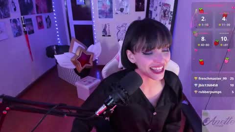 Snapshot of anette_sf chatting on 02.14.25 Anette Scorpio online show from 02.14.25