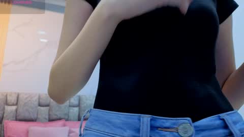 Snapshot of angel__kiss chatting on 04.01.26 angel__kiss online show from 04.01.26