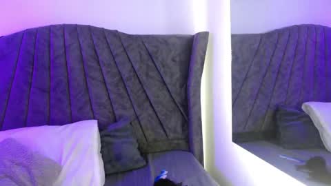 Snapshot of angel_adrien chatting on 04.16.26 Angel online show from 04.16.26