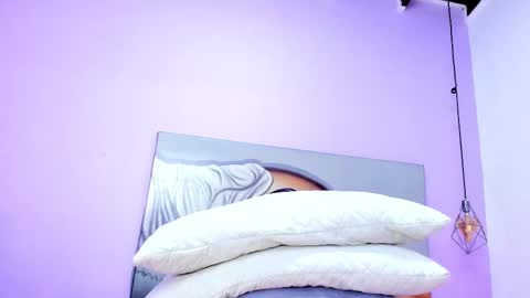 Snapshot of angel_avni chatting on 03.11.25 Angel online show from 03.11.25