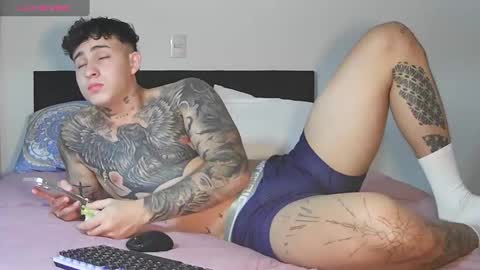 angel_boy01 online show from 09.14.25