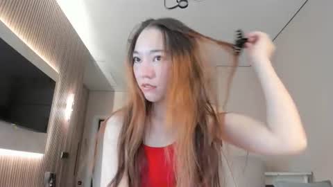 Snapshot of angel_cakee chatting on 06.29.26 Luluu Chu online show from 06.29.26