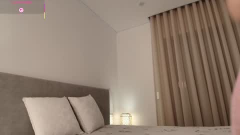 Snapshot of angel_danm_milf chatting on 02.05.26 Patricia - online show from 02.05.26
