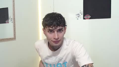 Snapshot of angel_ddust chatting on 12.01.24 angel_ddust online show from 12.01.24