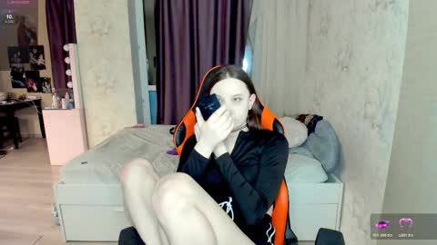 Fallen Angel online show from 11.22.25