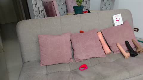 Snapshot of angel_dreamx chatting on 06.26.26 Hanna online show from 06.26.26