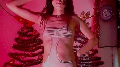 Snapshot of angel_dust9 chatting on 12.22.24 Angel dust9 online show from 12.22.24