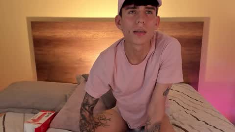 Snapshot of angel_eros_ chatting on 02.08.26 Angel online show from 02.08.26