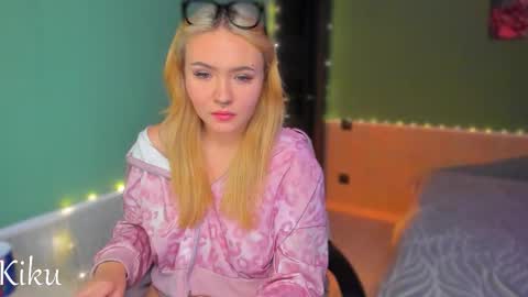 Snapshot of angel_kiku chatting on 11.06.25 Kiku here 3 online show from 11.06.25