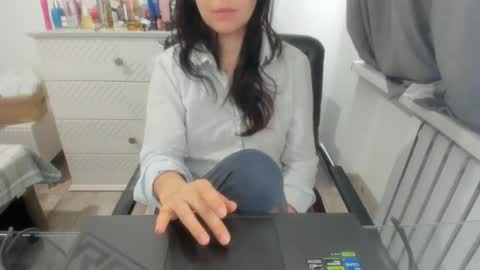 Snapshot of angel_lee__ chatting on 01.17.25 angel_lee__ online show from 01.17.25