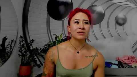 Snapshot of angel_martins chatting on 12.26.24 Angel online show from 12.26.24