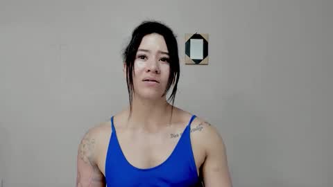 Snapshot of angel_martins chatting on 10.20.25 Angel online show from 10.20.25