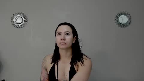 Snapshot of angel_martins chatting on 10.24.25 Angel online show from 10.24.25