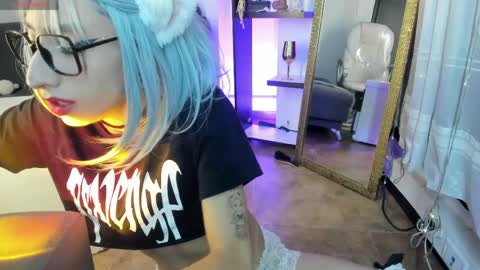 Angel online show from 04.01.26