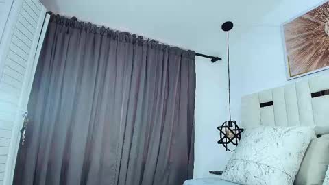 Nicolle  online show from 10.31.25