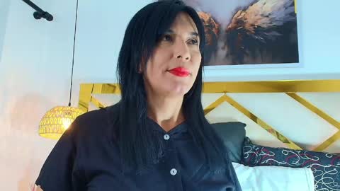 Snapshot of angel_perverted1 chatting on 06.01.26 Nicolle online show from 06.01.26