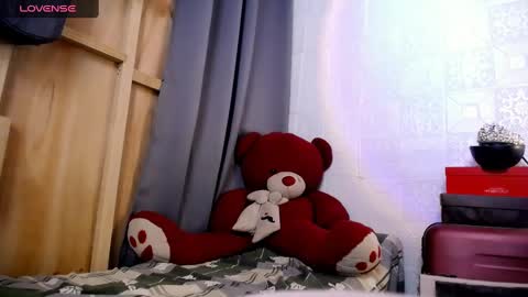 Snapshot of angel_sapphire chatting on 02.25.25 Angel Sapphire online show from 02.25.25