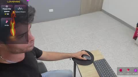 Snapshot of angel_schiavone chatting on 09.11.25 angel_schiavone online show from 09.11.25