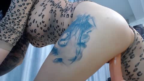 Snapshot of angel_xxx9 chatting on 01.17.25 nico online show from 01.17.25