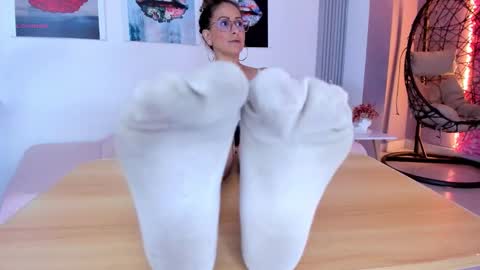 Snapshot of angela_donnato chatting on 09.16.25 A N G E LA.  online show from 09.16.25