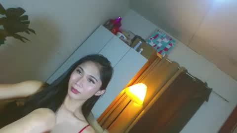 Snapshot of angela_mccollins chatting on 05.15.26 angela online show from 05.15.26