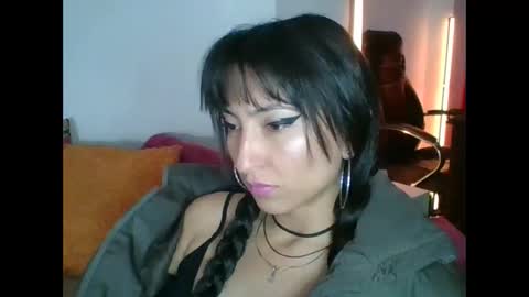  Angela  online show from 10.15.25