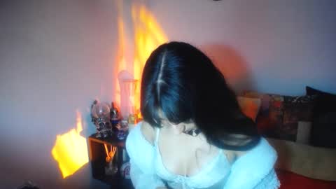  Angela  online show from 10.19.25
