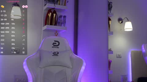 Angela online show from 02.08.25