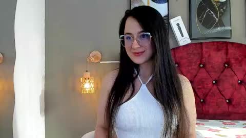 Snapshot of angela_nix chatting on 06.01.26 angela_nix online show from 06.01.26