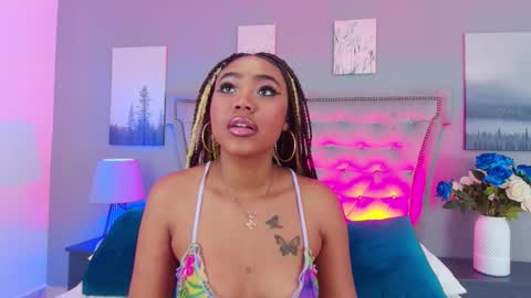 Angela Roberts online show from 11.06.25