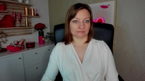 Angela online show from 03.26.26