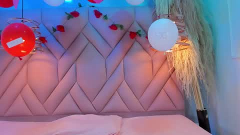 Snapshot of angelaa_cute chatting on 02.17.25 ANGELA online show from 02.17.25