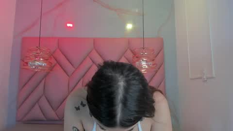 Snapshot of angelaa_cute chatting on 05.17.26 ANGELA online show from 05.17.26