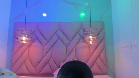 Snapshot of angelaa_cute chatting on 06.19.26 ANGELA online show from 06.19.26