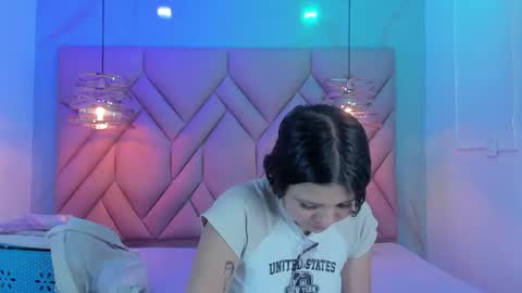 Snapshot of angelaa_cute chatting on 06.23.26 ANGELA online show from 06.23.26