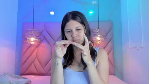 Snapshot of angelaa_cute chatting on 07.13.26 ANGELA online show from 07.13.26
