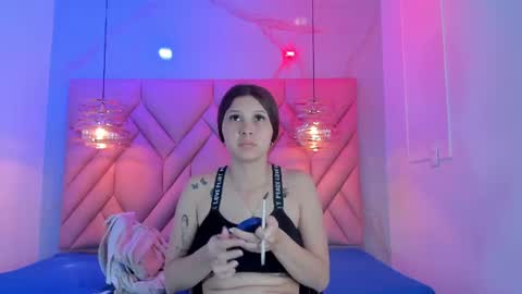 Snapshot of angelaa_cute chatting on 07.30.26 ANGELA online show from 07.30.26