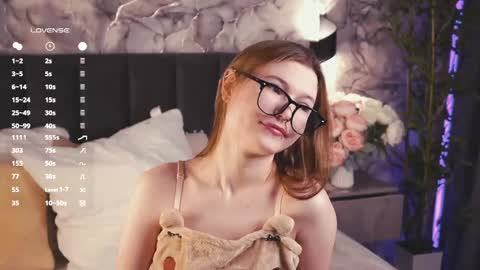 Snapshot of angelabalay chatting on 04.22.26 Mary online show from 04.22.26