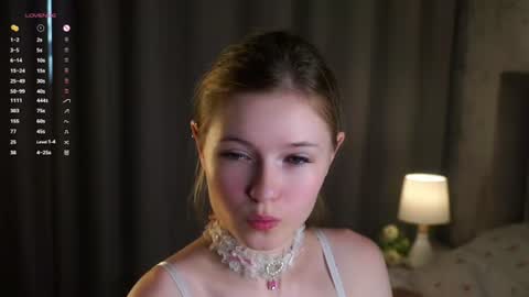 Snapshot of angelabalay chatting on 07.22.26 Mary online show from 07.22.26