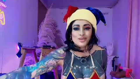 Snapshot of angelacianuro_2 chatting on 07.23.26 Angela Cianuro online show from 07.23.26