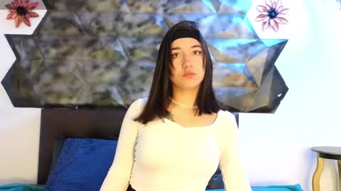 angelacute19 online show from 12.31.24