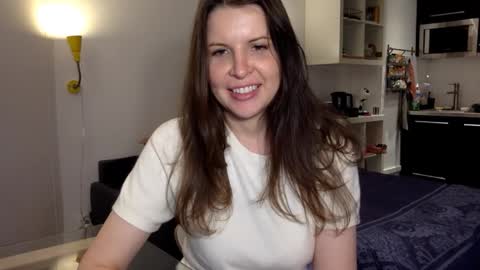 Angela online show from 09.24.25