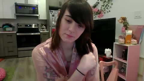 Snapshot of angelalice555 chatting on 10.04.25 angelalice555 online show from 10.04.25