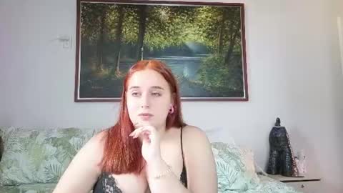 Snapshot of angelamax1 chatting on 07.29.26 Max y Angela independent model online show from 07.29.26