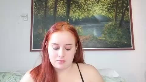 Snapshot of angelamax1 chatting on 07.30.26 Max y Angela independent model online show from 07.30.26