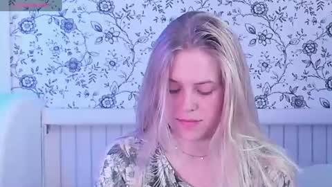 Snapshot of angelanty chatting on 06.27.26 Darsi Anty online show from 06.27.26