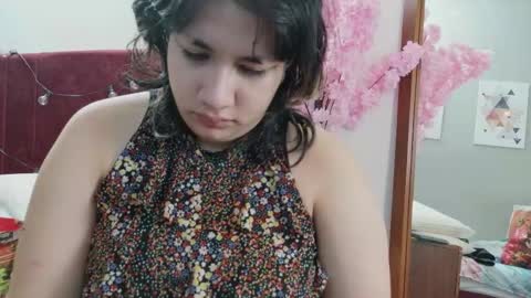 Snapshot of angelarumiee chatting on 02.25.26 Angela online show from 02.25.26