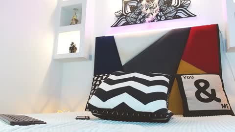 Snapshot of angelbacker chatting on 01.24.25 Angel online show from 01.24.25