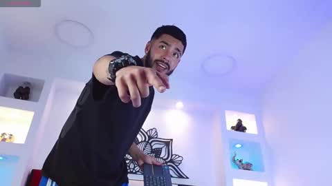 Snapshot of angelbacker chatting on 12.20.25 Angel online show from 12.20.25